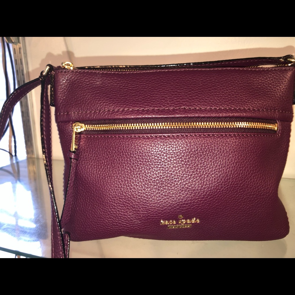 Kate Spade cross body purse..